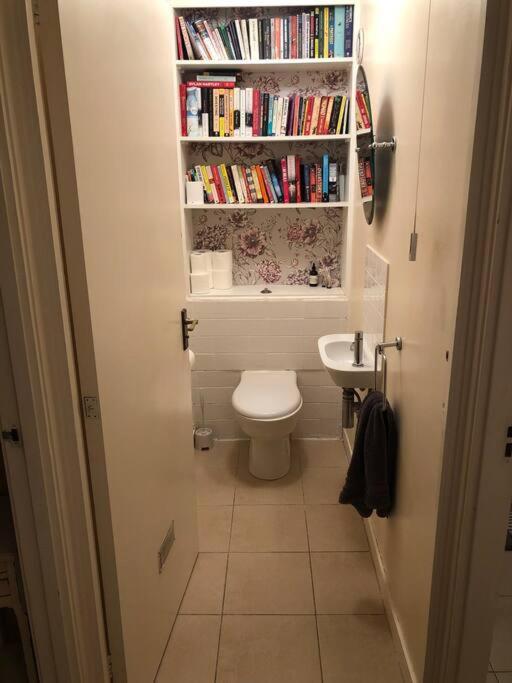 Spacious Two Double Bedroom Flat Лондон Экстерьер фото